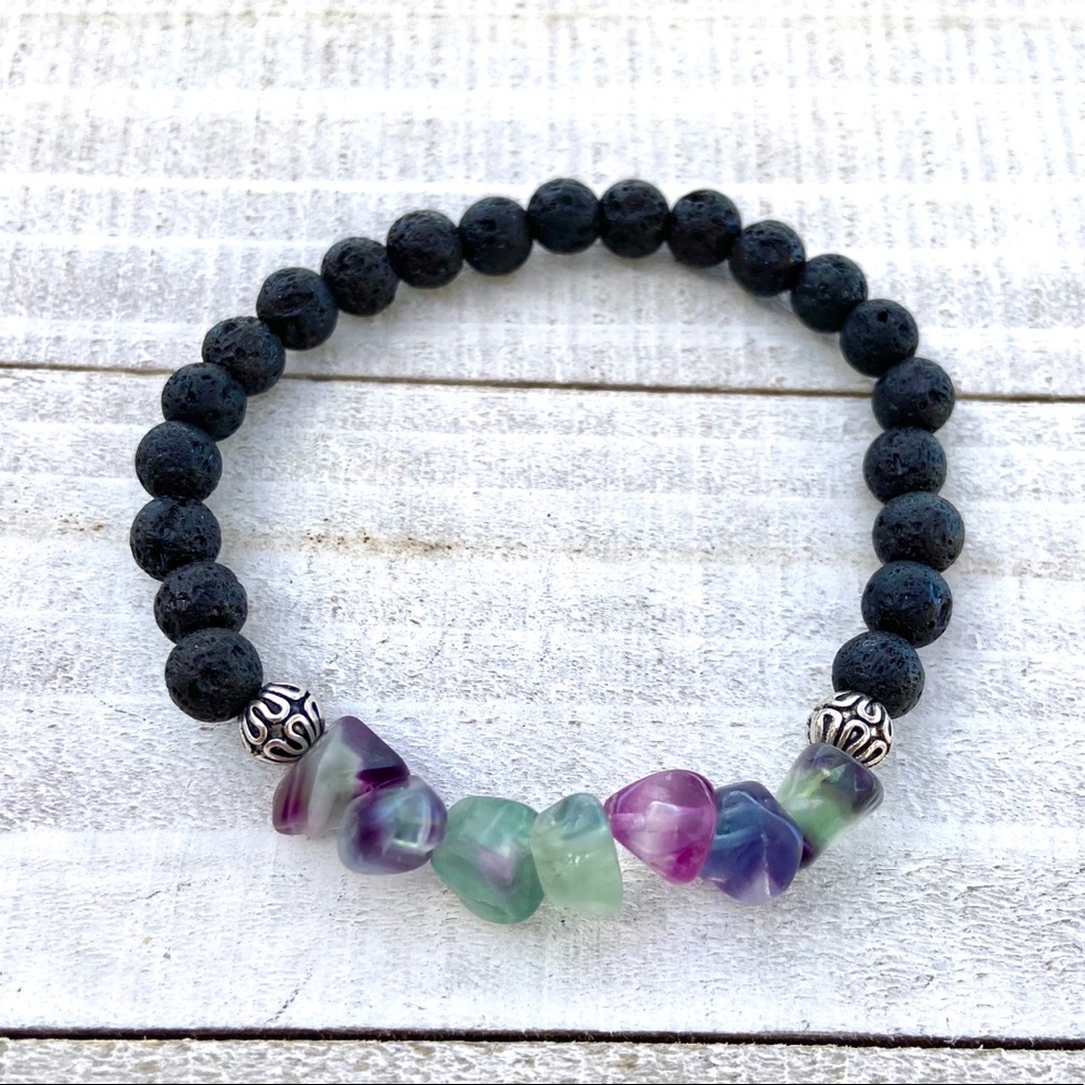 Fluorite gemstones chips & lava rock